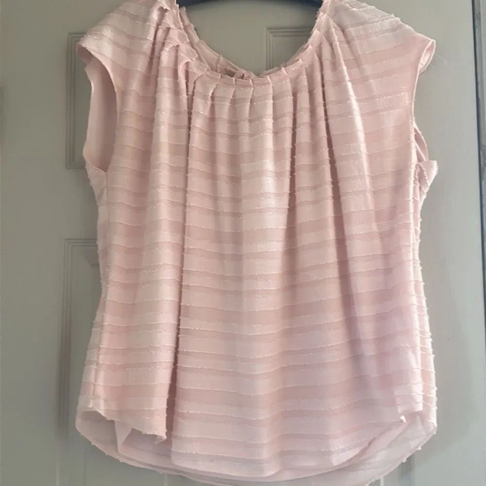Lauren Conrad Women's Top!
